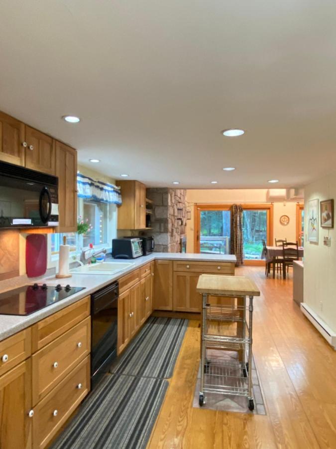 Secluded Chalet On Stream-Mins To Camelback Tannersville Exterior foto